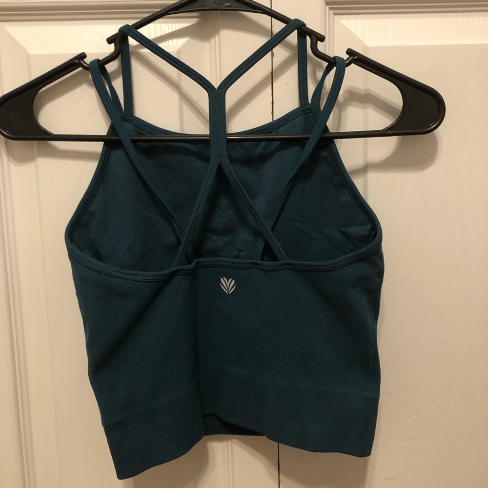 Forever 21 workout crop tank